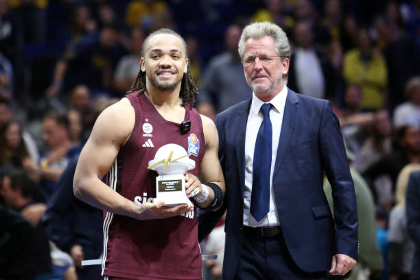 使得他们被 使得他们被