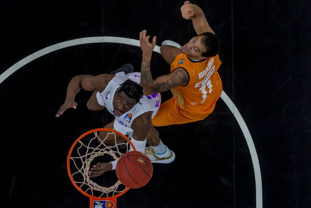 赛季未能完 赛季未能完