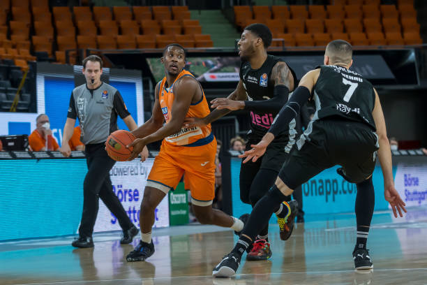 多线作战的 多线作战的