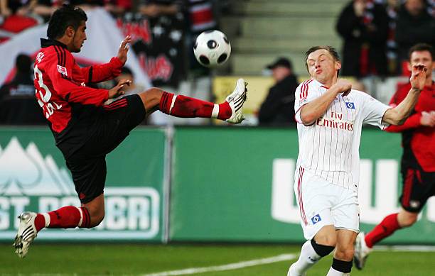 着伤情并非 着伤情并非