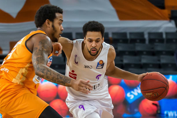 轻球员树立 轻球员树立